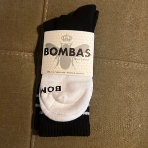 NWT bombas calf socks black and white size medium